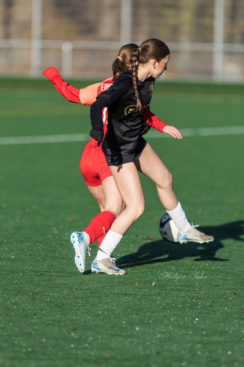 Bild 118 - wBJ VfL Pinneberg2 - Eimsbuttler TV 3 : Ergebnis: 5:0